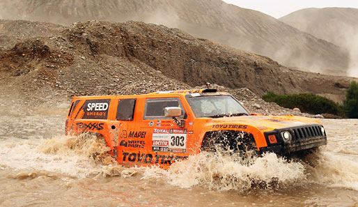 Durch Staub und Schlamm: Robby Gordon gewann die 12. Etappe der Rallye Dakar
