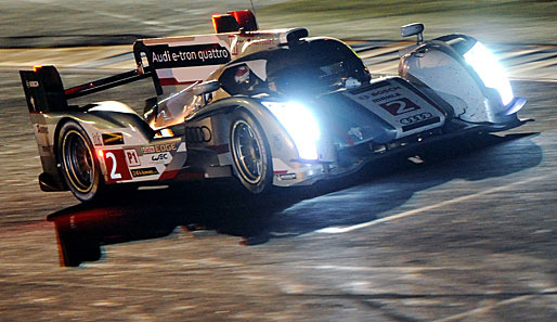 Tom Kristensen gewinnt das 24-Stunden-Rennen von Le Mans