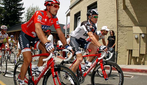 Zeitfahr-Olympiasieger Fabian Cancellara (l.) sieht sich schweren Beschuldigungen ausgesetzt