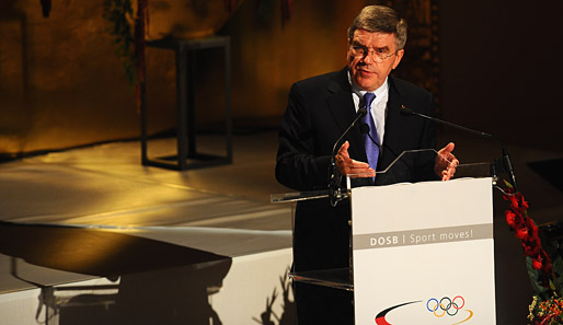 Thomas Bach, Präsident des Deutschen Olympischen Sport Bundes, kritisiert Jan Ullrich