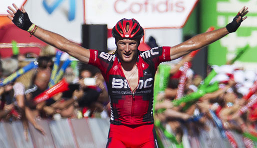 Stephen Cummings bejubelt seinen Sieg bei der 13. Etappe der Vuelta