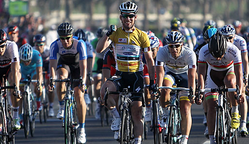 Mark Cavendish - in der Mitte im Gelben Trikot - war bei der Katar-Rundfahrt nicht zu schlagen