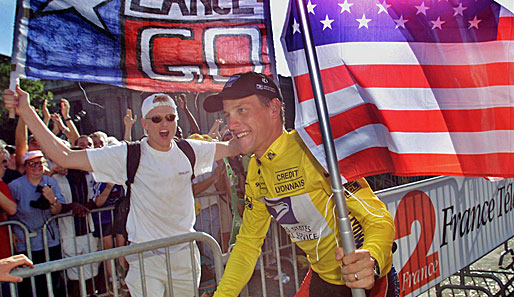 Lance Armstrong am Ende der Rundfahrt bei seinem ersten Tour-de-France-Sieg 1999