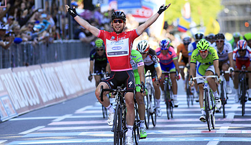 Giro-Sieger Vincenzo Nibali verlängerte seinen Vertrag bei Astana bis 2016