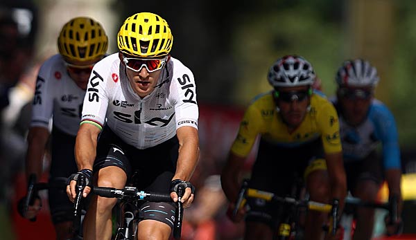 Beim Etappenrennen Tirreno-Adriatico schlüpft Michal Kwiatkowski ins Führungstrikot.
