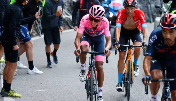 Egan Bernal geht als Gesamtführender in die abschließenden Etappen des Giro d'Italia.