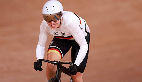 Die dreimalige Bahnrad-Weltmeisterin Emma Hinze (Cottbus) hat die aus ihrer Sicht fehlende Wertschätzung nach dem Gewinn der Silbermedaille im Teamsprint bei den Olympischen Spielen in Tokio schwer enttäuscht.
