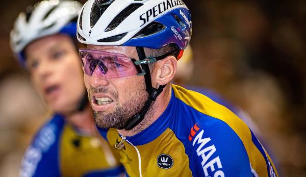 Der britische Tour-de-France-Rekordetappensieger Mark Cavendish ist Opfer eines bewaffneten Raubüberfalls geworden.