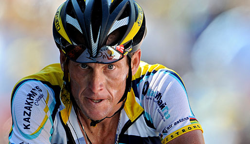 Lance Armstrong kassierte eine herbe Klatsche gegen Contador und fügt sich nun in seine Helferrolle