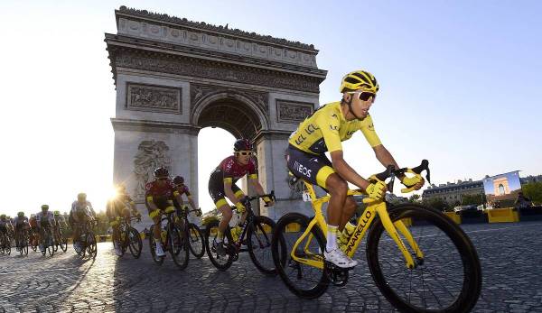 Die Tour de France geht traditionell in Paris vorbei.
