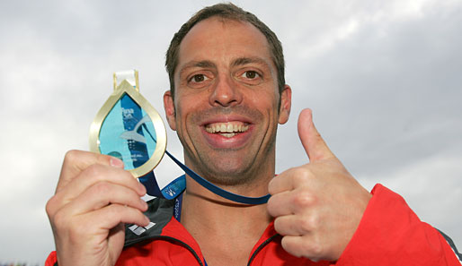 Bild aus erfolgreichen Zeiten: Warnecke im Jahr 2005 mit der Gold-Medaille im 50m Brustschwimmen