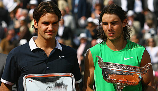 Rafael Nadal (rechts) setzte sich im French-Open-Finale 2008 gegen Roger Federer durch