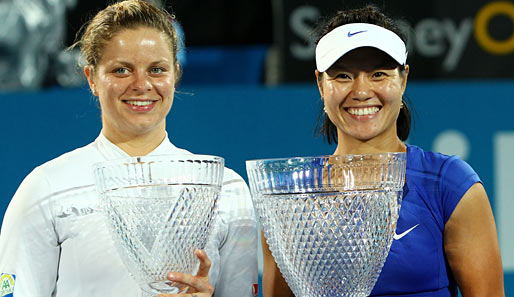 Li Na (r.) gewann im Finale von Sydney überraschend gegen Kim Clijsters