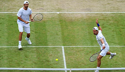 Philipp Petzschner (l.) und Jürgen Melzer sind in Wimbledon im Doppel ausgeschieden