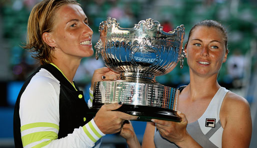 Swetlana Kusnetsowa (l.) und Vera Swonarewa (r.) sicherten sich den Titel im Doppel