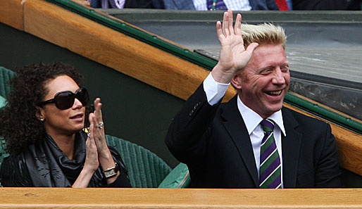 In Wimbledon, seinem Wohnzimmer, fühlt sich Boris Becker (r.) sichtlich wohl