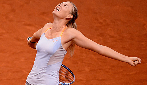 Maria Sharapova verteidigte ihren Titel beim WTA-Turnier in Stuttgart durch eine Sieg über Li Na