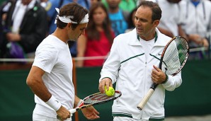 Roger Federer und Paul Annacone (r.) gehen künftig getrennte Wege