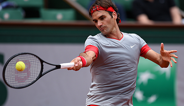 Roger Federer setzte sich in der ersten Runde glatt in drei Sätzen durch