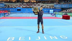 Novak Djokovic lies sich nach dem Triumph über Berdych feiern