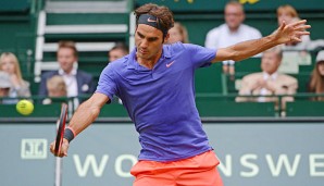 Roger Federer lässt Florian Mayer keine Chance und zieht ins Halbfinale von Halle ein
