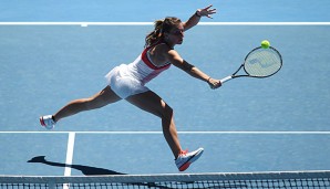 Annika Beck spielt im Fed Cup gegen die Schweiz
