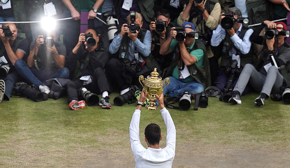 Wimbledon steht an - zum ersten Mal seit zwei Jahren. Novak Djokovic setzte sich 2019 in einem epischen Finale in fünf Sätzen gegen Roger Federer durch. Wir zeigen die damaligen Pressestimmen.