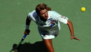 PLATZ 4: Monica Seles - Steffi Graf (Finale 2003): 4:6, 6:3, 6:2. Seles hatte vor den Aussie Open 2003 sechs der letzten sieben Slams gewonnen und Graf als Nummer eins abgelöst.