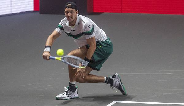 Jan-Lennard Struff scheiterte beim ATP-Turnier in Köln schon in der ersten Runde.