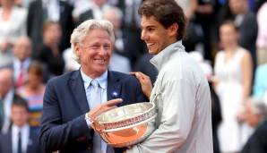 Im Finale plagte sich Nadal (Foto mit Björn Borg) mit Krämpfen herum, anschließend sprach er von den für ihn körperlich härtesten French Open. Nach mittlerweile neun Titeln in Roland Garis hatte sich trotzdem schon eine gewisse Routine eingestellt.