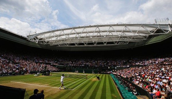 Der legendäre Center Court von Wimbledon mit dem "heiligen Rasen" wird auch 2023 Ort für das große Finale sein.