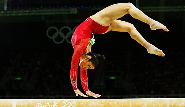 Aly Raisman turnt bei den Olympischen Spielen in Rio 2016