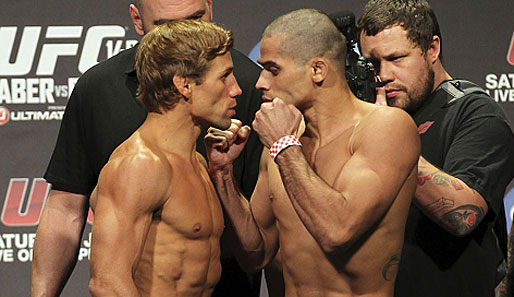 Bei UFC 149 treffen Urijah Faber (l.) und Renan Barao aufeinander
