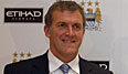 Garry Cook (l.) war von 2008 bis 2011 als Geschäftsfürhrer von Manchester City tätig