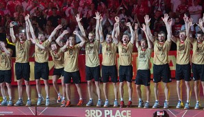 Die deutschen Volleyballer feiern ihren historischen dritten Platz der WM in Polen