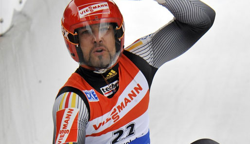 Andi Langenhan überzeugte beim Weltcup in Igls und rodelte auf den ersten Platz.