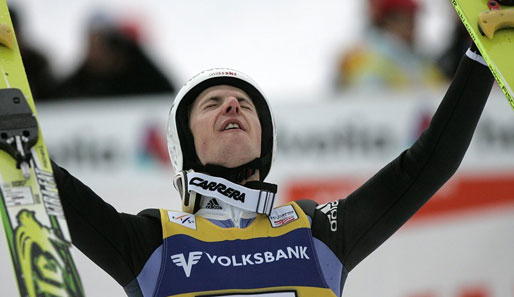 Der Schweizer Simon Ammann konnte in Engelberg seinen vierten Saisonsieg feiern