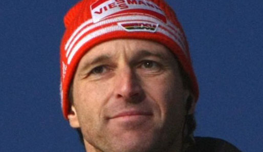 Skisprung-Bundestrainer Werner Schuster bleibt mindestens bis Olympia 2010 im Amt