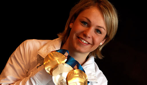 Magdalena Neuner siegte bei Olympia in der Verfolgung und beim Massenstart