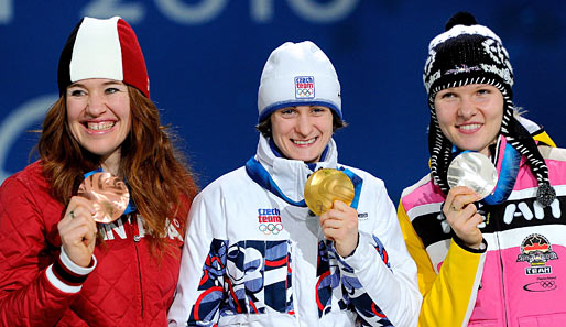Martina Sablikova (M.) gewann bei den Winterspielen in Vancouver Gold