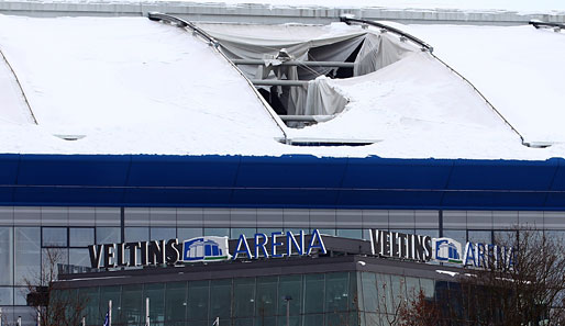 Gab unter den imensen Schneemassen nach: Das Dach der Arena auf Schalke