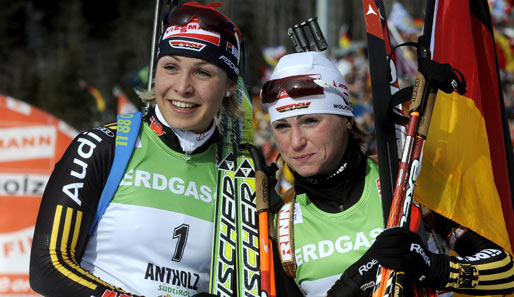 Magdalena Neuner (l.) und Andrea Henkel mussten sich nur Ann Kristin Flatland geschlagen geben