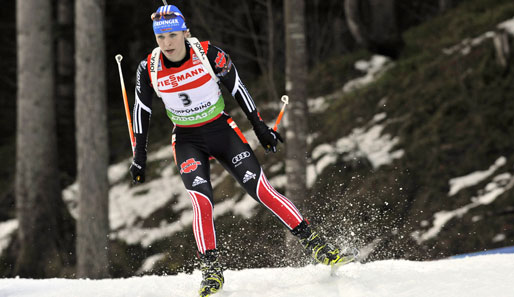 Magdalena Neuner landete nach sieben Schießfehlern noch auf dem vierten Platz