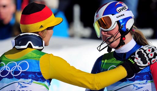 Für Lindsey Vonn (r.) und Maria Riesch läuft es noch nicht rund bei der Ski-WM
