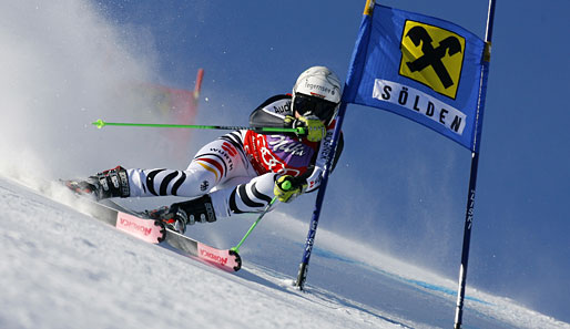 Viktoria Rebensburg wurde beim Weltcup-Auftakt in Sölden Zweite im Riesenslalom