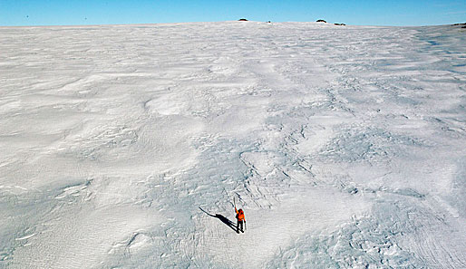 So sieht das etwa 1.744 Kilometer lang aus, drüben in der Antarktis. 59 Tage reichen da sicher dicke