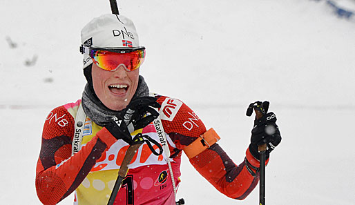 Tora Berger wird nach einer herausragenden Biathlon-Saison zur Skikönigin gekrönt