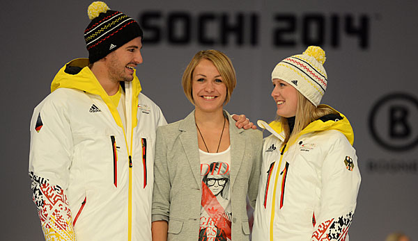 Magdalena Neuner (M.) soll in Zukunft mehr in die "Biathlon-Familie" mit eingebunden wuerden