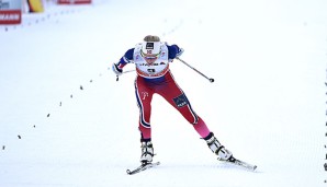 Therese Johaug hat bei der Tour de Ski vor Marit Björgen ihren ersten Sieg gefeiert