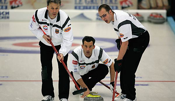 Ulrich Kapp (M.) wird neuer Curling-Bundestrainer.